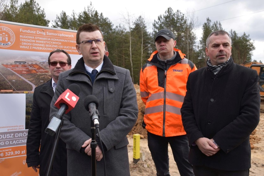 Wielka budowa przy ulicy Bałtowskiej w Ostrowcu. Powstaje dojazd do terenów inwestycyjnych [ZDJĘCIA]