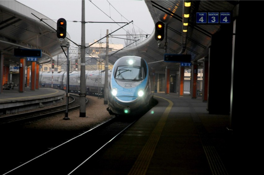 Pendolino to obecnie najszybszy pociąg w Polsce. Od grudnia...
