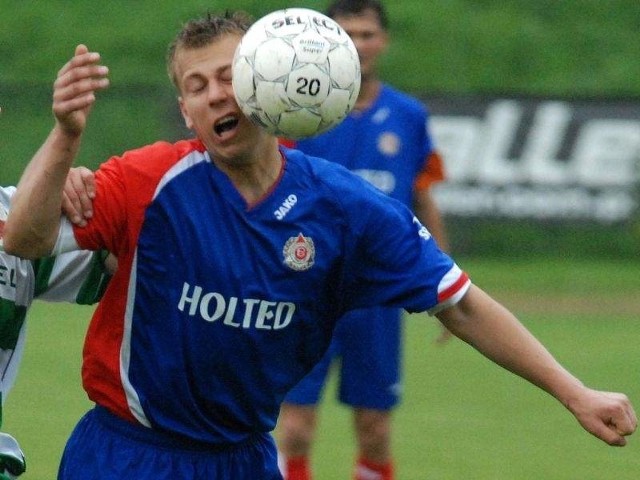 Piłkarzy Polonii Przemyśl czeka niełatwy pojedynek ze Strumykiem Malawa.