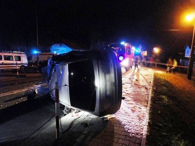 AKTUALIZACJA Trzetrzewina. Zderzenie na krajowej 28. Dwie osoby w szpitalu [ZDJĘCIA]