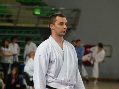 Łukasz Wójcik do triumfu w Polskiej Lidze Karate dołożył dwa medale mistrzostw kraju.
