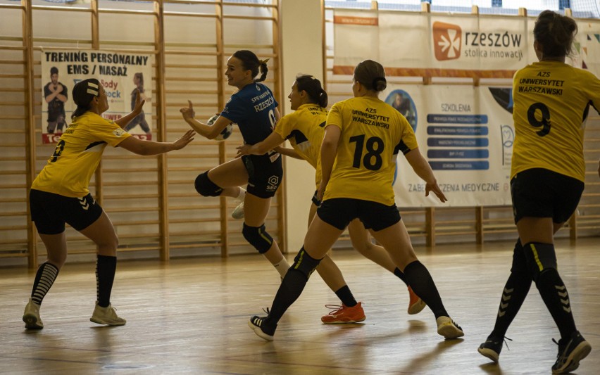 Handball pokonał zespół z Warszawy