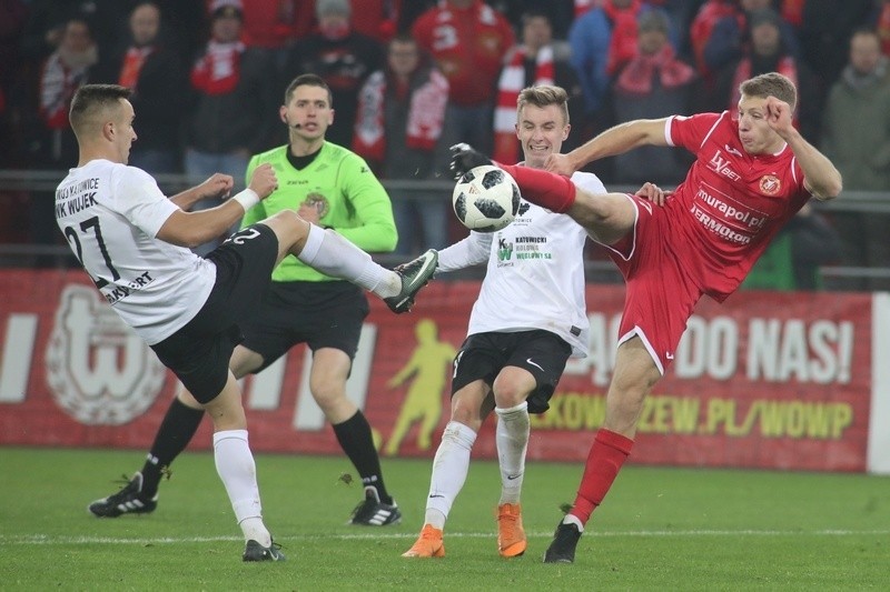 Po meczu piłkarzy Widzewa w Łodzi.  Lider drugiej ligi  znów  zawiódł