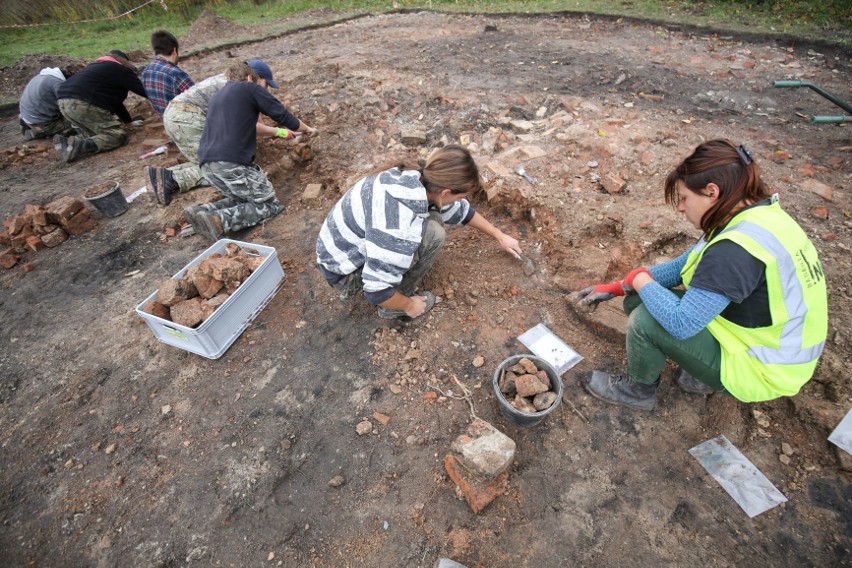 W ramach II etapu wykopalisk archeolodzy przebadali 6 arów...