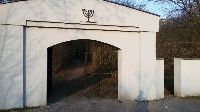 Spacer po częstochowskim cmentarzu żydowskim