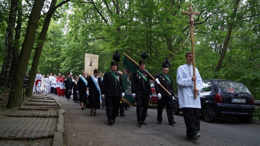 Boże Ciało w Jastrzębiu: tłumy na procesji