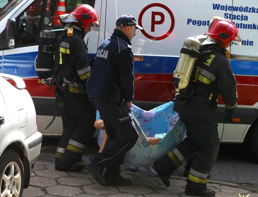 Wybuch gazu przy ul. Ofiar Oświęcimia w Szczecinie. Osiem osób poszkodowanych [wideo, zdjęcia]