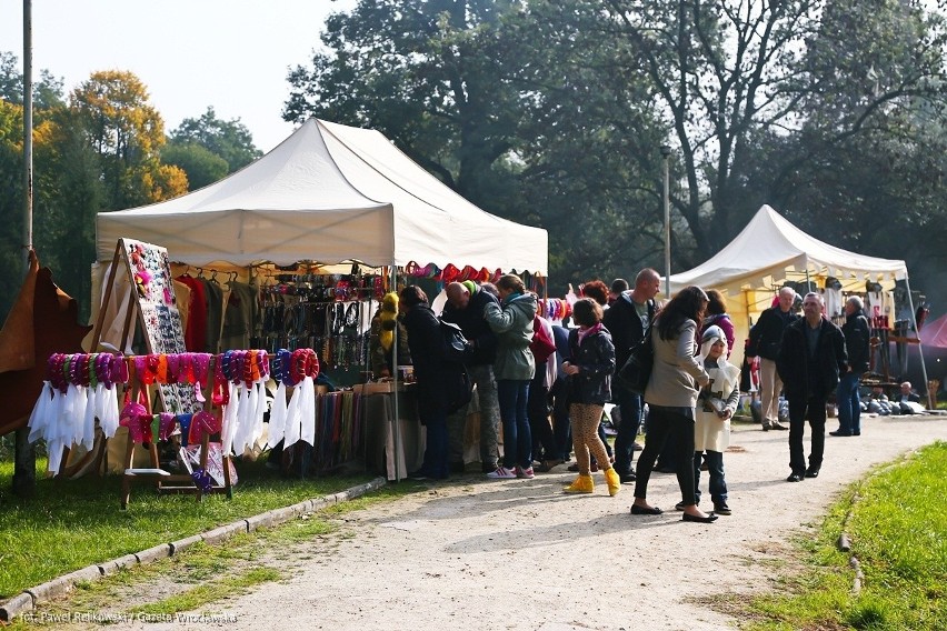 Wrocław: Rycerze i pokazy walk na jarmarku w Leśnicy (ZDJĘCIA, PROGRAM)