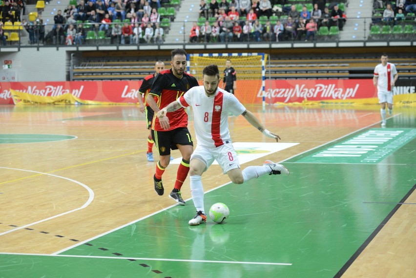 Reprezentacja Polski w futsalu grała już pod dachem hali CRS