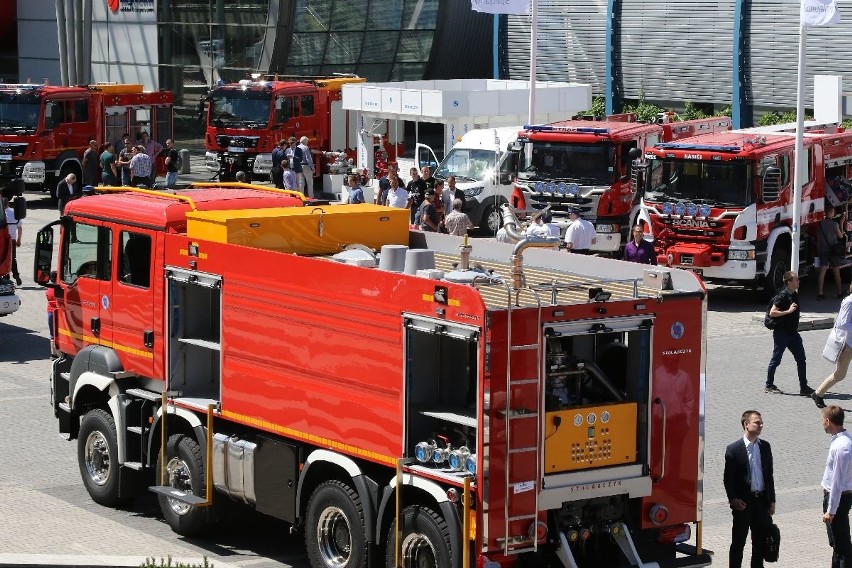 Targi pożarnicze Ifre-Expo 2017 w Kielcach. Tak strażacy walczą z ogniem!