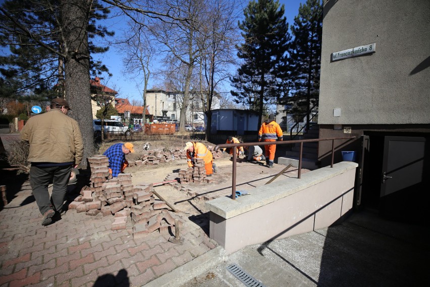 W domach studenckich "Sikorka" oraz "Zaścianek" schronienie...