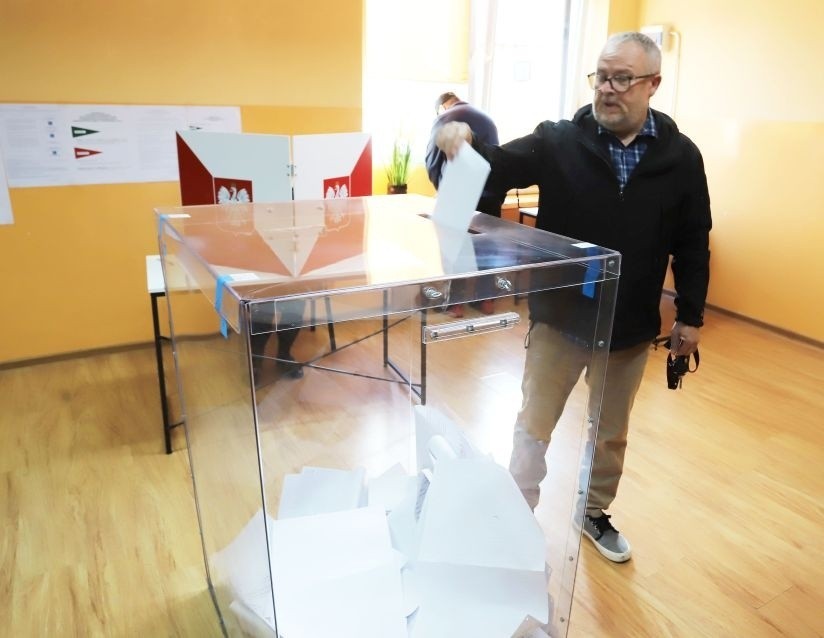 Wybory 2023. Zakończyło się głosowanie w powiecie białobrzeskim. Lokale wyborcze zamknięte