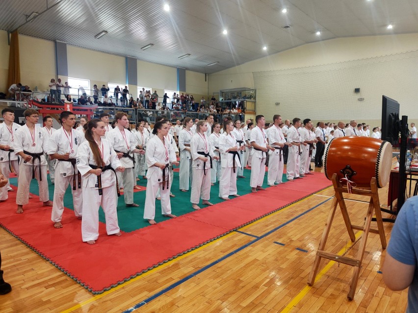 Tarnobrzescy karatecy na międzynarodowym turnieju stawali na podium. Zobacz zdjęcia