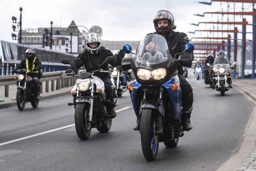 Parada motocyklistów w Poznaniu. Rozpoczął się sezon!