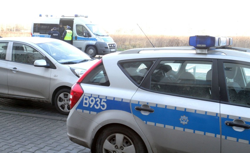 Chciał uciec z miejsca kolizji, ale zatrzymali go mieszkańcy. Wcześniej był już w rękach policji?