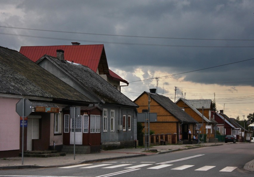 Przeciętne miesięczne wynagrodzenie brutto w Suchowoli...