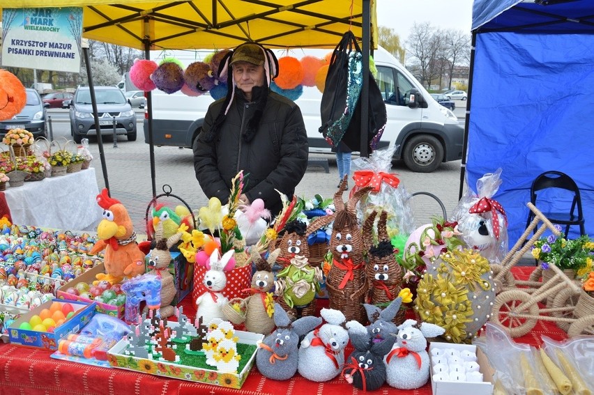 Wiklinowe zające, kurczaki, pisanki, kwietniki - było w czym...