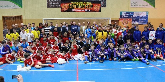 Uczestnicy tegorocznej edycji turnieju piłkarskiego Hetman Cup 2015.