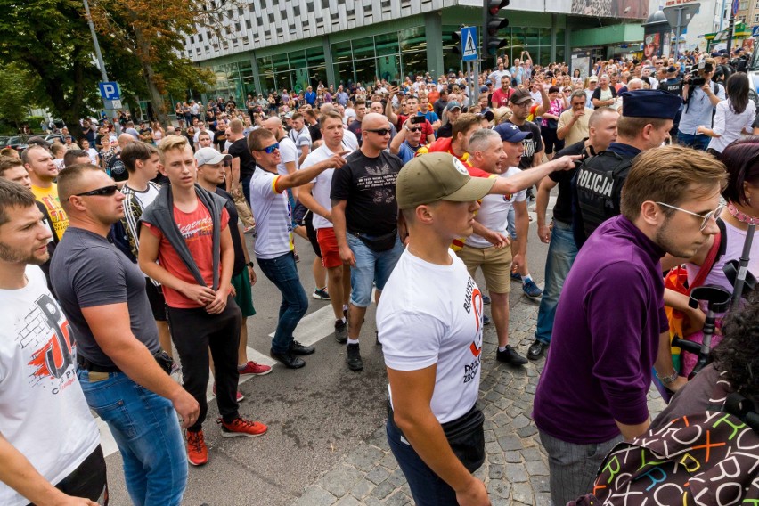I Marsz Równości w Białymstoku i kontrmanifestacje