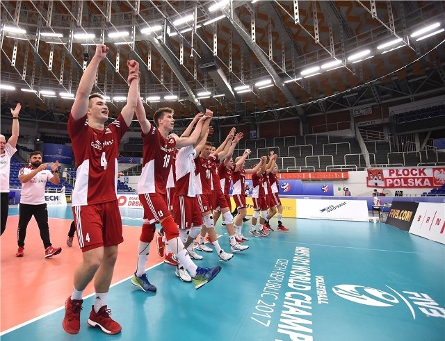 W półfinale mistrzostw świata juniorów, reprezentacja Polski pokonała Brazylię 3:2.