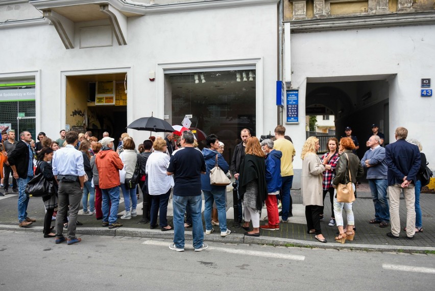 2 to nie 3: Kolejne protesty w obronie sądów