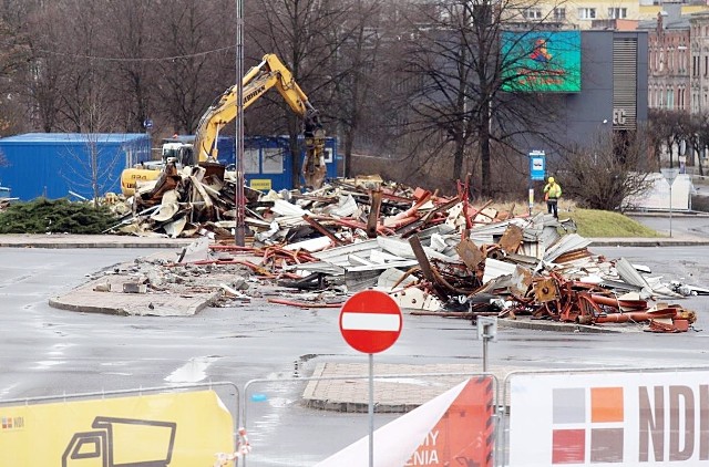 Dworzec autobusowy w Zabrzu przestaje istnieć. Powstanie tutaj nowoczesne centrum przesiadkowe.