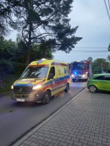 Zderzenie trzech samochodów osobowych pod Krakowem, jedna osoba poszkodowana