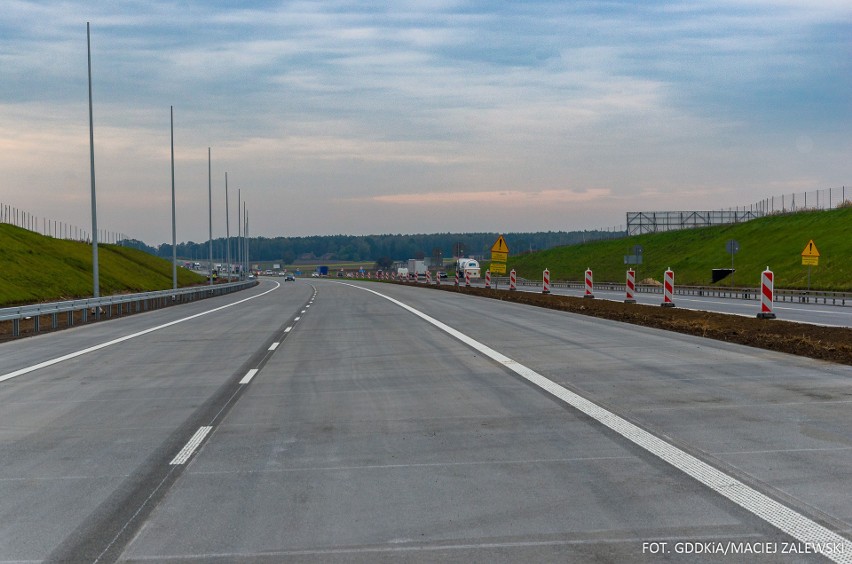 A1 w okolicy węzła Tuszyn, od 19 listopada kierowcy będą...