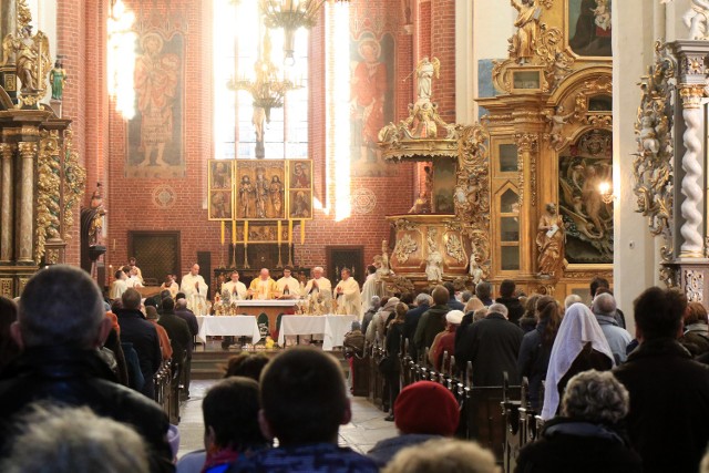 W niedzielę podczas Mszy Świętych w całej Polsce odczytywany jest komunikat prezydium episkopatu.