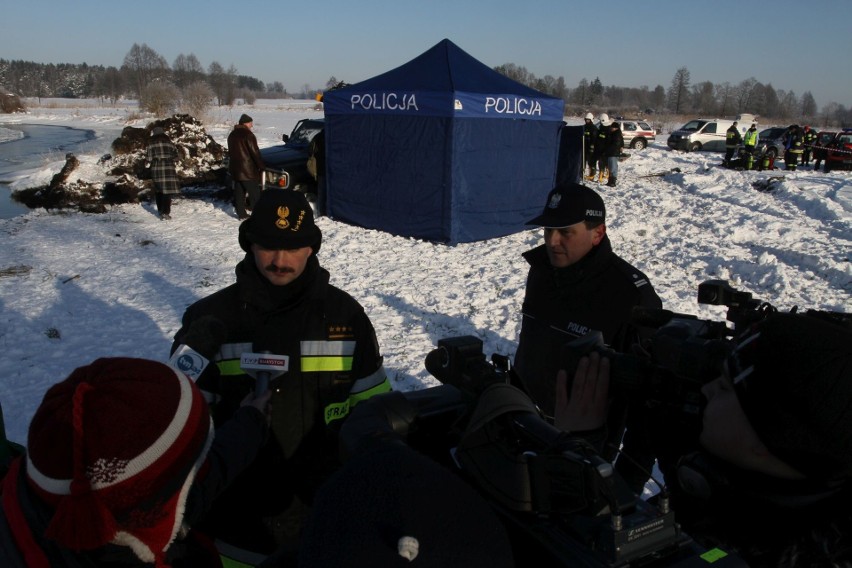 Przyjaciele Piotra i Rafała do końca uczestniczyli w...