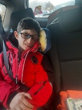 12-letni Maksymilian zmaga się ze skoliozą boczną kręgosłupa. Przed kalectwem ochroni go tylko kosztowna operacja. Zbiórka trwa!