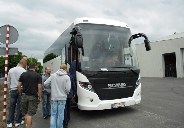 Scania Touring HD – oficjalny autobus polskiej prezydencji w UE.
