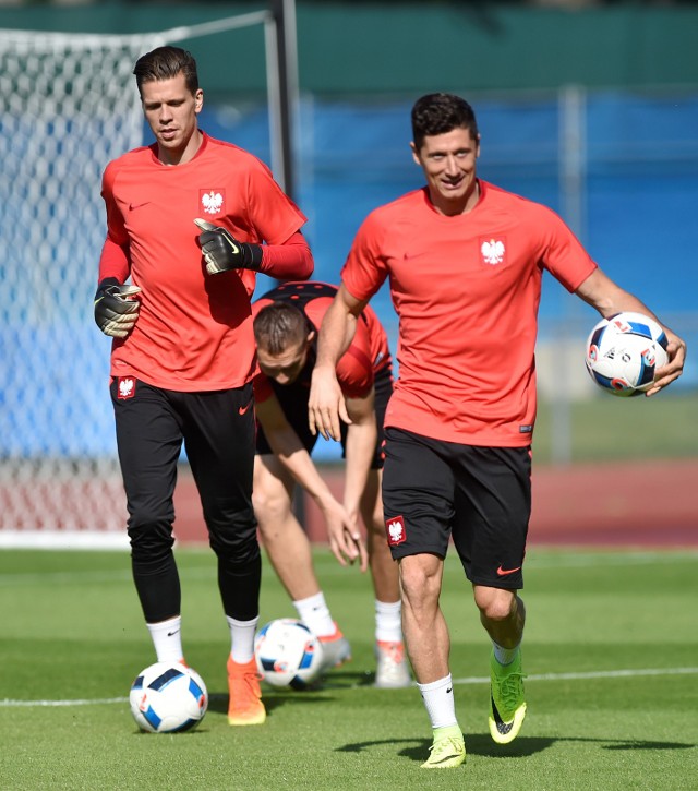 Wojciech Szczęsny i Robert Lewandowski