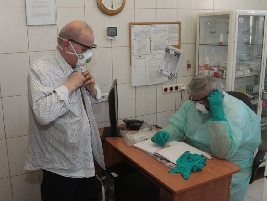 Radom. Ćwiczenia służb. Pacjent z podejrzeniem Eboli, służby w gotowości