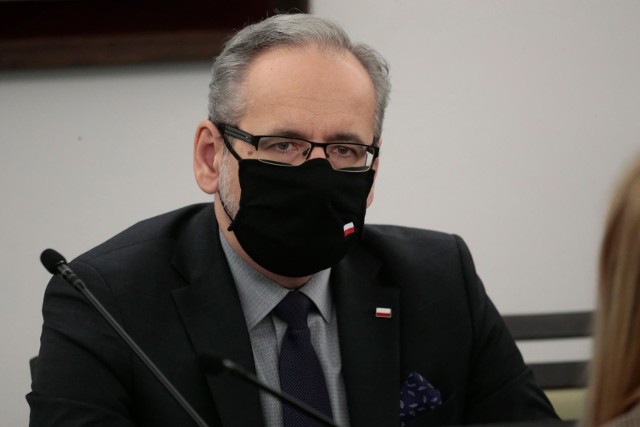 Minister zdrowia Adam Niedzielski zapowiedział powtórzenie akcji testowania nauczycieli na obecność koronawirusa.