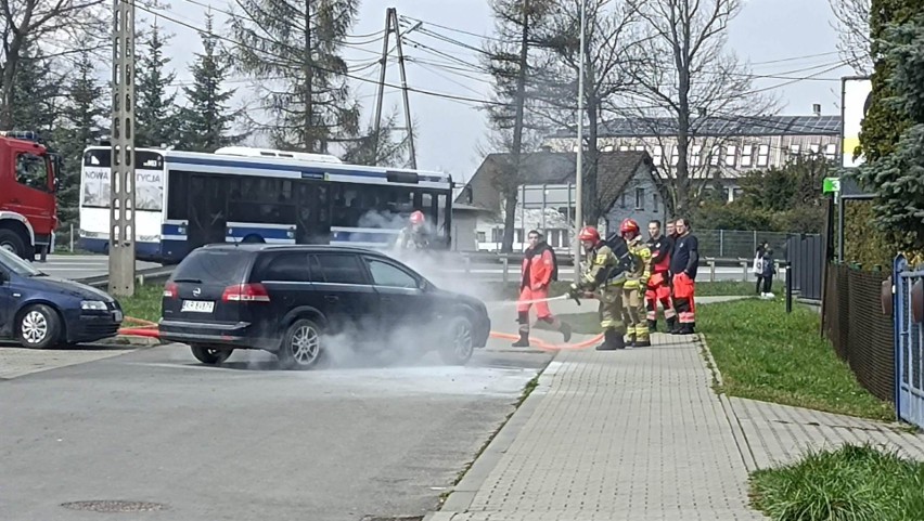 Pożar samochodu w Węgrzcach