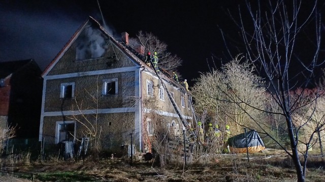 Pożar domu na Dolnym Śląsku. Właściciel stracił dobytek całego życia