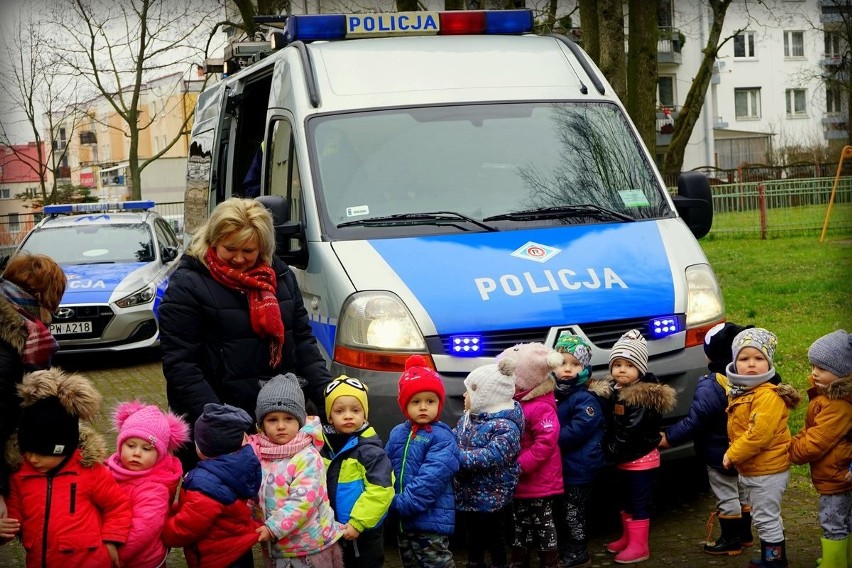 Koszalińscy policjanci realizują tematykę dotyczącą...