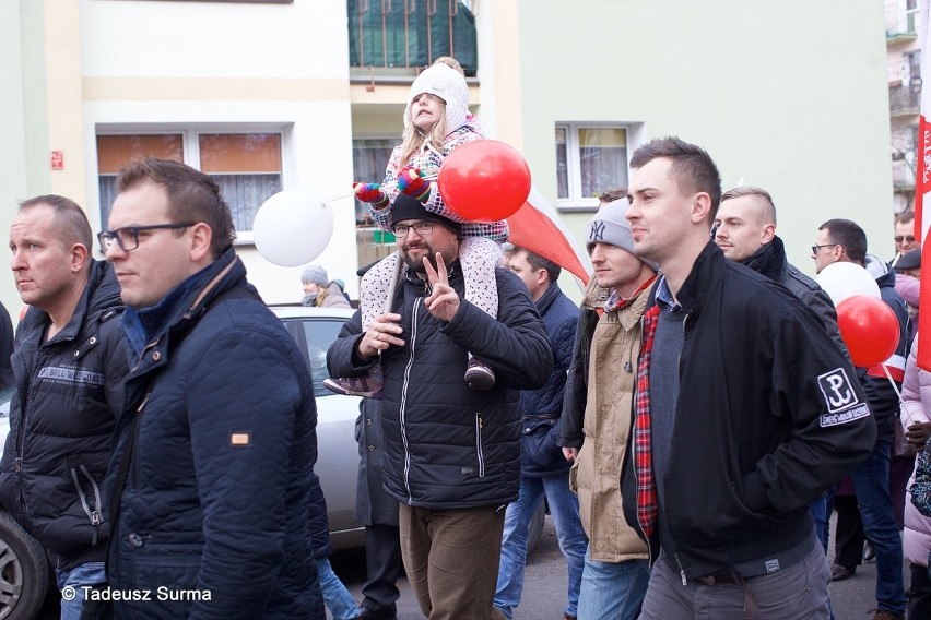 Stargard. Obchody 98. rocznicy odzyskania niepodległości w obiektywie Tadeusza Surmy