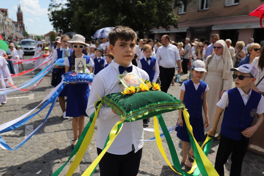 To jedno z najważniejszych świąt w Kościele katolickim. W...