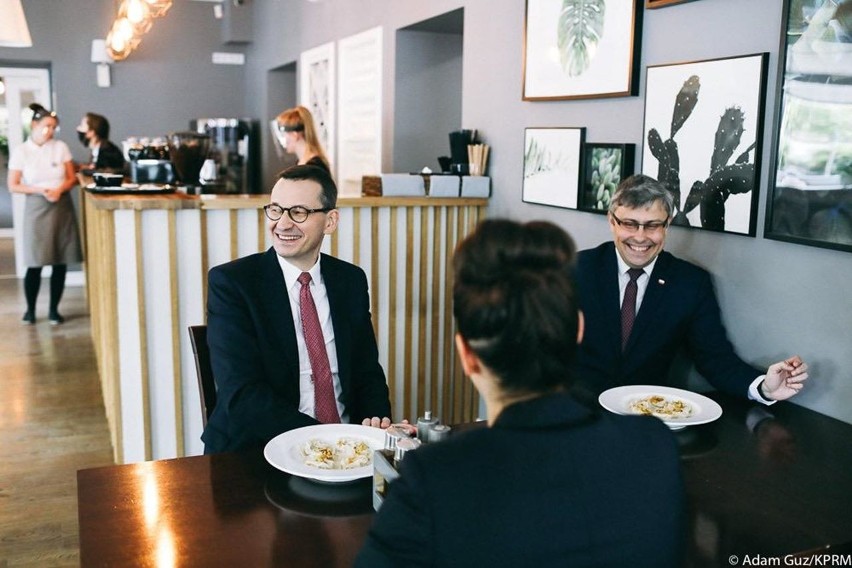 Mateusz Morawiecki w bistro w Gliwicach