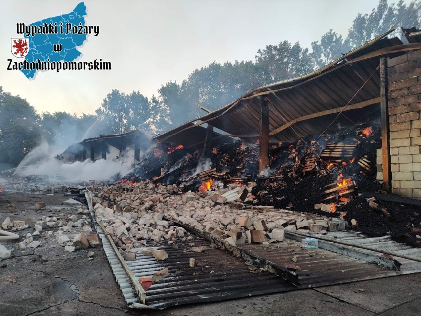 Poważny pożar w Gryfinie. Strażacy gasili kilkanaście godzin [ZDJĘCIA z akcji strażaków]