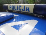 Wypadek na DK 45 w Raciborzu. Kierowca poszukiwany. Uderzył w słup, zbiegł z miejsca wypadku i zostawił pasażerów