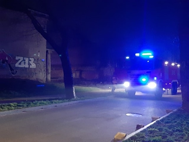 We wtorek wieczorem straż pożarna gasiła pożar, który wybuchł w zabytkowym dworku na ul. Wesołej w Lublinie
