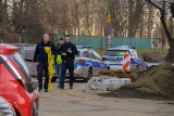 Kraków. Znaleziono niewybuch podczas prac ziemnych przy budowie parkingu na os. Strusia w Nowej Hucie  