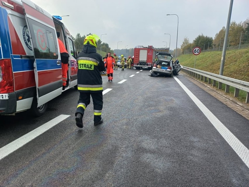 Sochonie. Wypadek na DK19 przed wjazdem na DK8. Golf wbił...