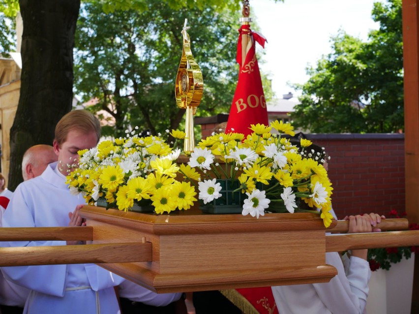 Miasto w przededniu wielkiego jubileuszu. W sobotę mszę odprawi nuncjusz apostolski