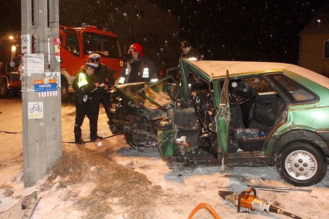 W wypadku w Piekoszowie, o spowodowanie którego oskarżony jest 52-latek, zginął 33-letni kierowca poloneza.