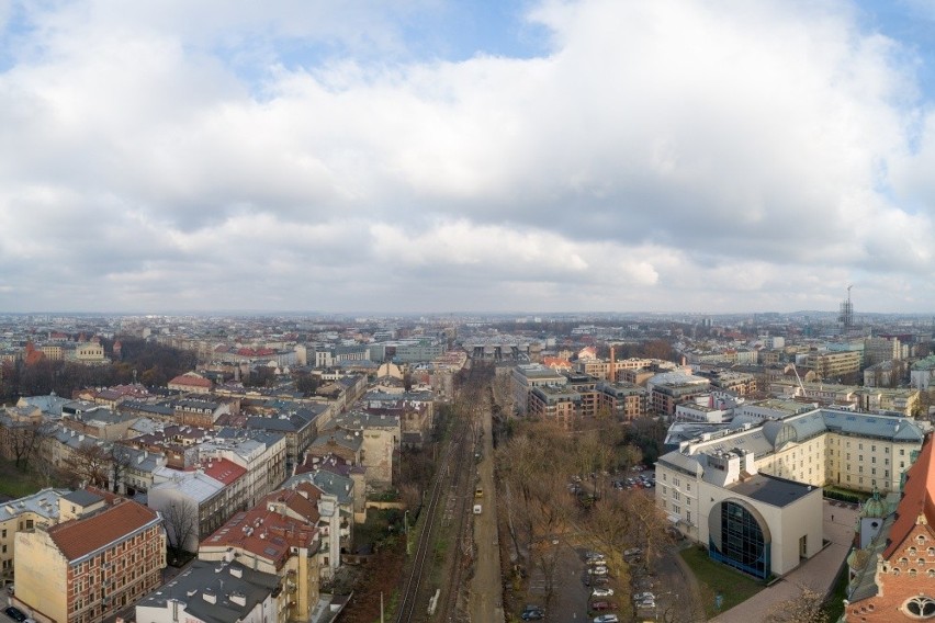 Megainwestycja w centrum Krakowa rośnie jak na drożdżach [ZDJĘCIA]