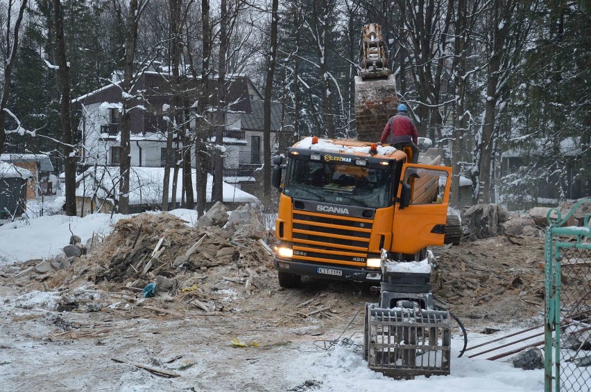 Zakopane. Po willi Rosami została tylko sterta kamieni [ZDJĘCIA]